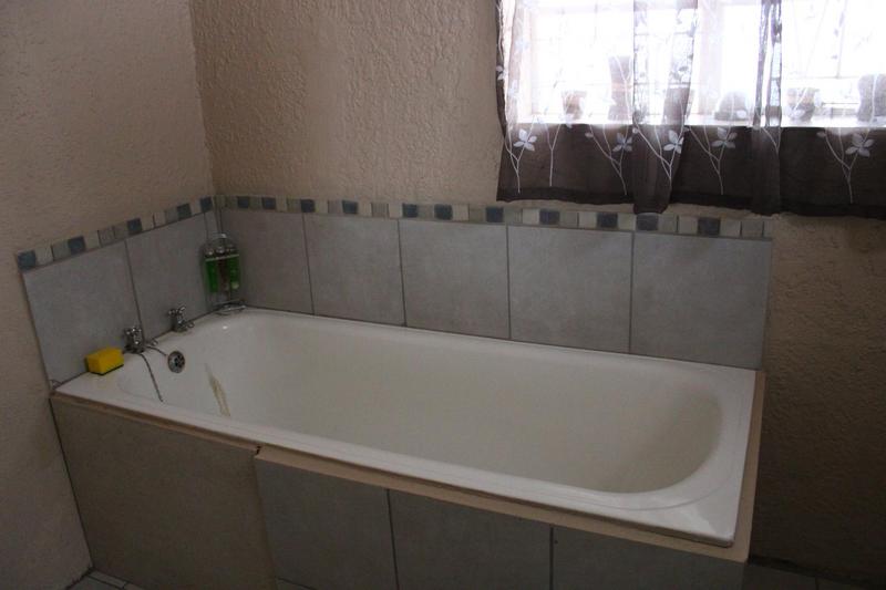 3 Bedroom Property for Sale in Fraserburg Northern Cape